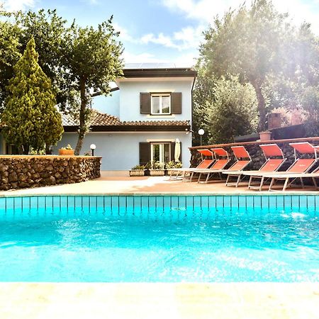 Villa Melany Casa Vacanza 皮耶迪蒙泰埃特内奥 外观 照片